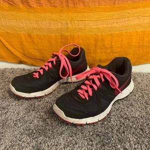 Nike Revolution 2 Shoes Pink and Black